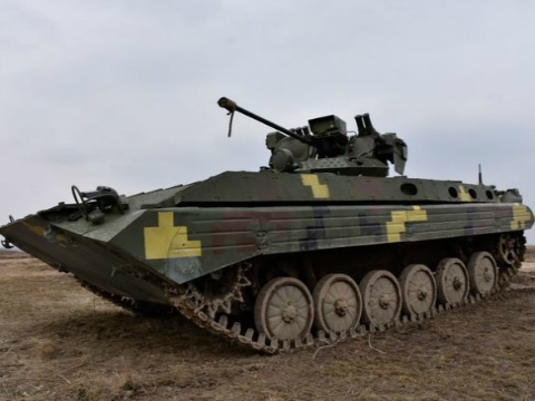 Міністерство Оборони уклало перші трирічні контракти з українськими виробниками озброєння