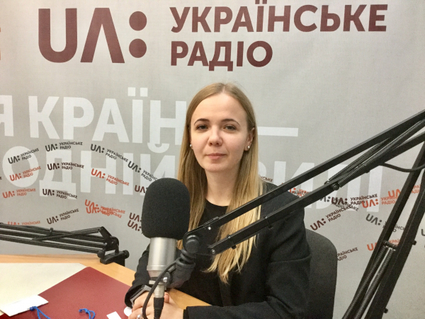 Експертка Калинчук: скликання позачергового засідання парламенту — черговий піар-хід президента