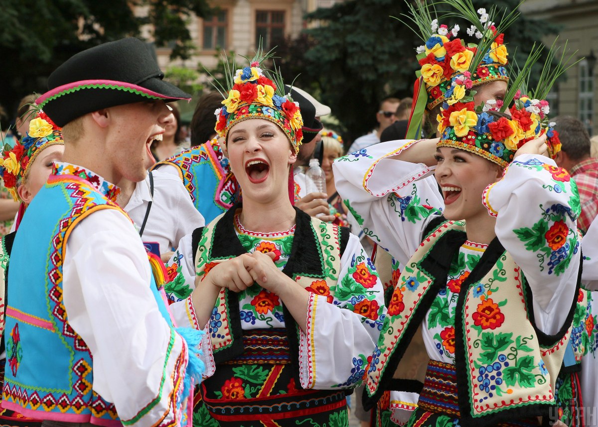 "Щоб не плакать, я сміялась": Ростислав Семків, Діана Клочко та Павло Гудімов про гумор під час карантину