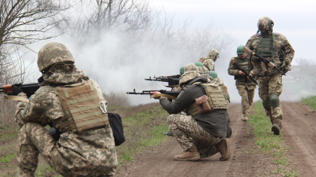 Ворог приречений на поразку щодо форсування Дніпра, скільки б човнів з десантниками він не мав — Селезньов