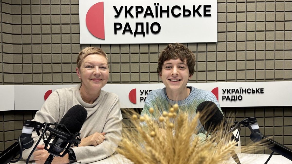 Свіжий погляд на хіти 90-х. Галина Бабій і Данило Гайдамаха про новорічну ніч на Українському Радіо