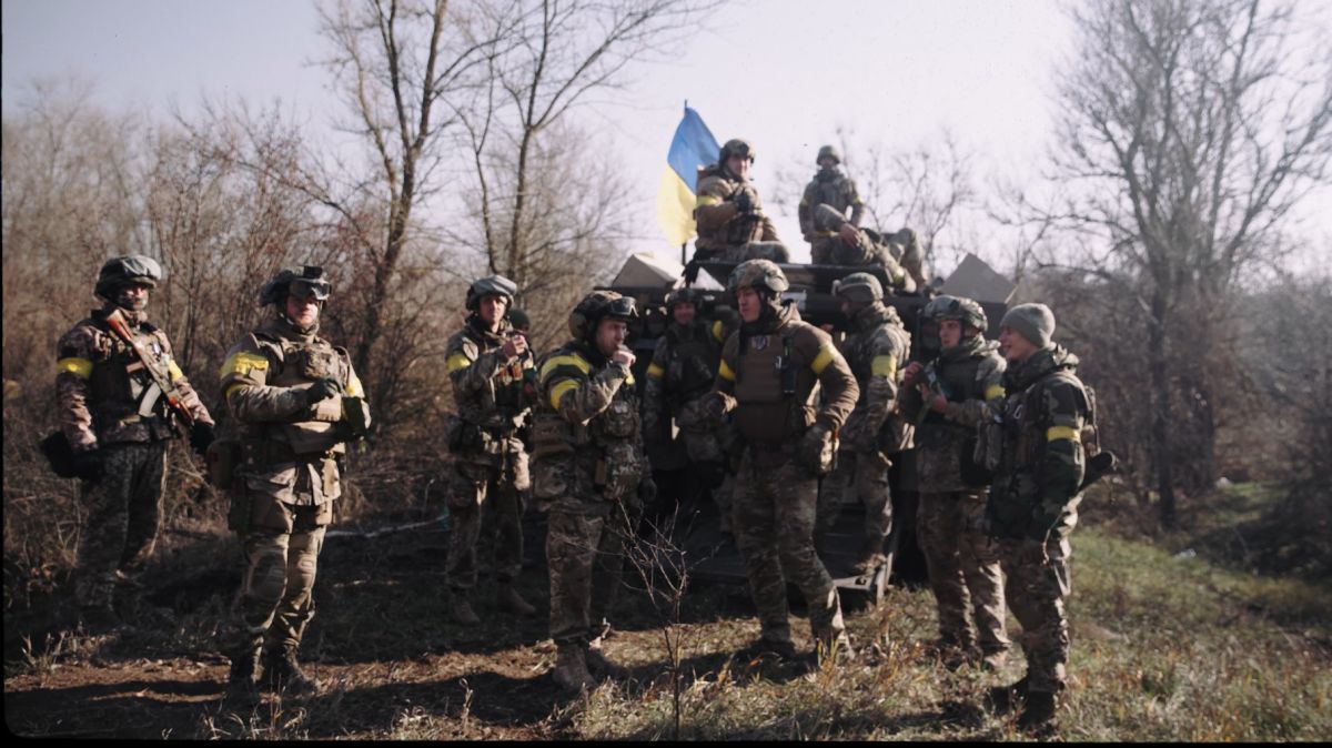 Хоч міг би бути не у цих місцях: Третя Штурмова випустила трек "Ми тут, щоб жити"