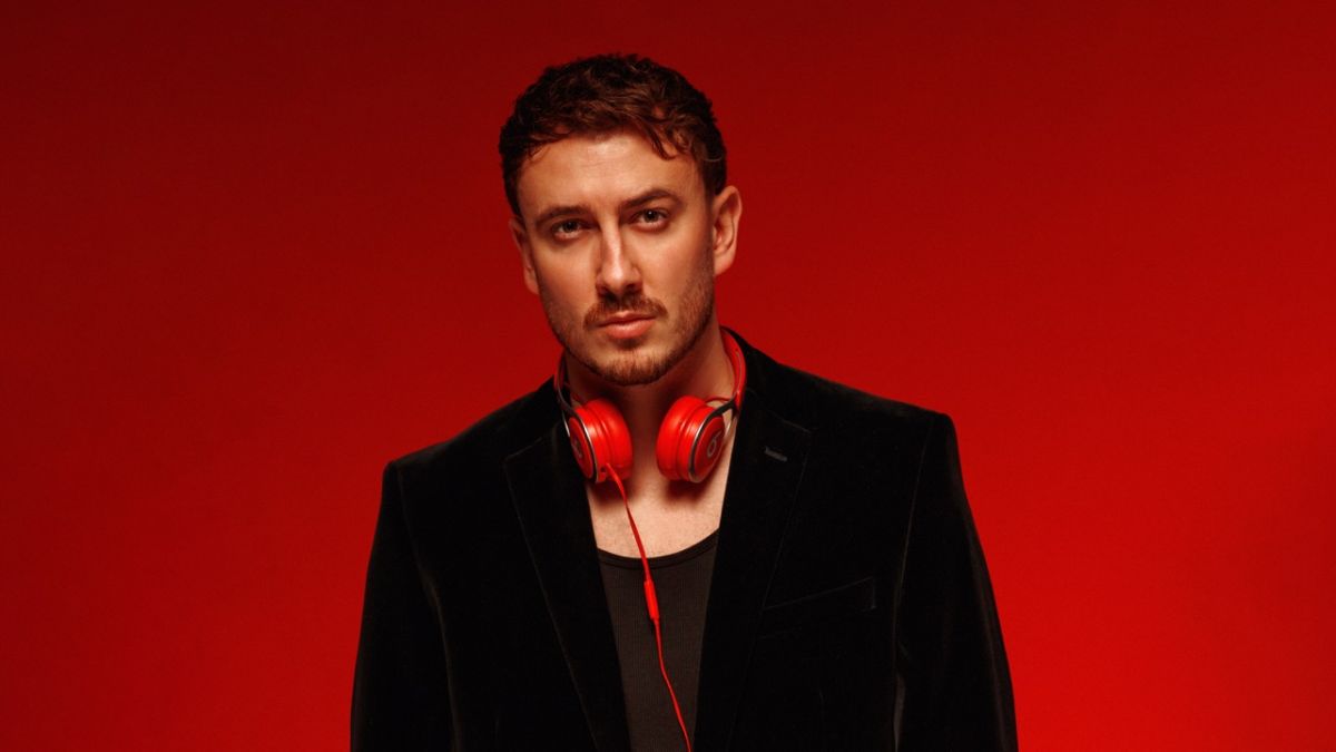 Усе життя живу в думках, чогось чекаю: Ivan Navi презентував сингл "П'яний чоловік"