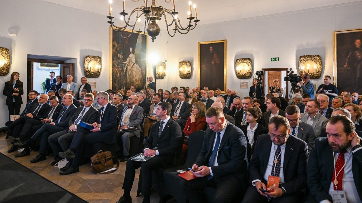Щоб перемогти російську дезінформацію, історики Польщі та України мають працювати разом — Боболович