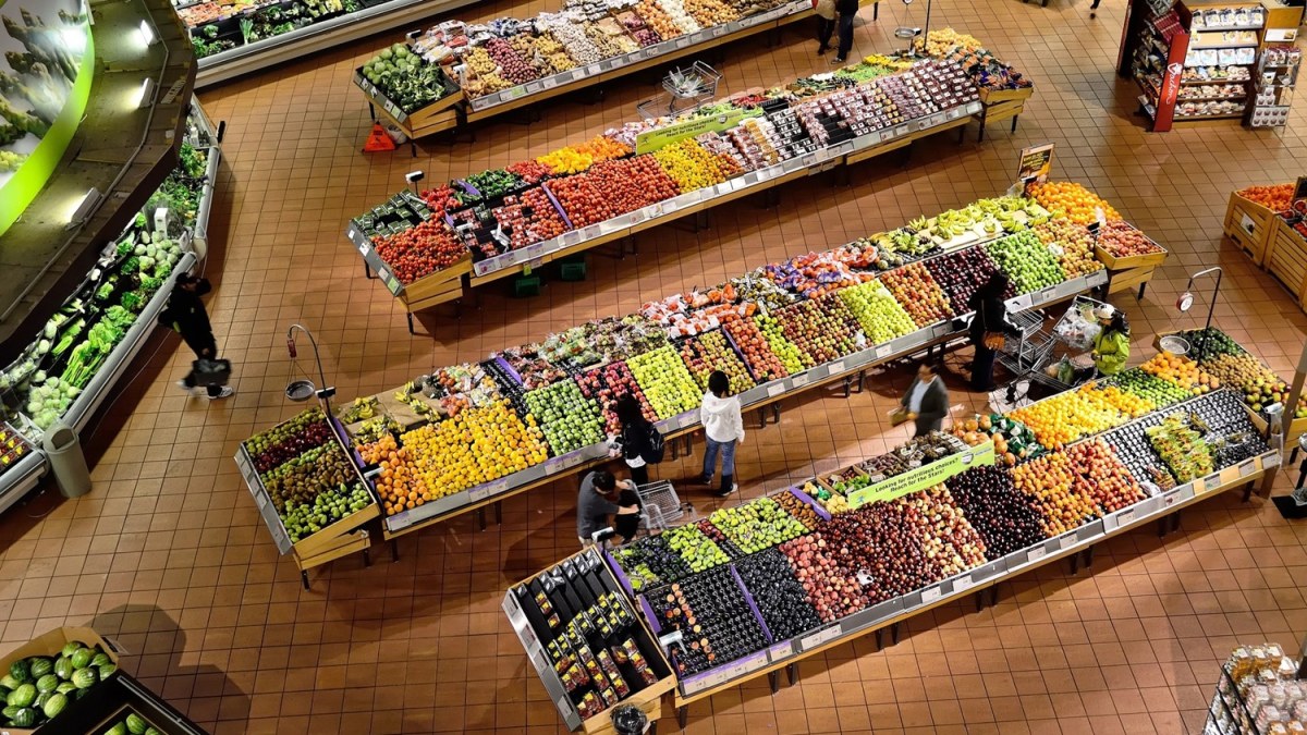 Частка імпорту: 60% на 40%. Аналітик про український ринок овочів та фруктів