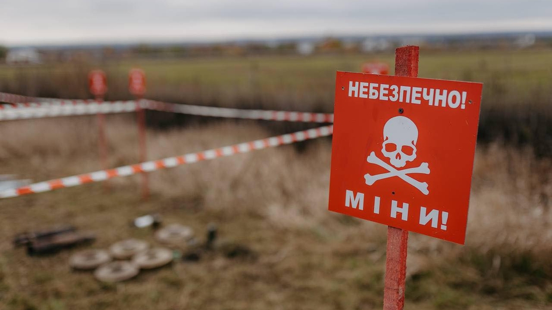 480 загиблих і 1186 поранених та хибне відчуття безпеки: чому українці досі торкаються вибухонебезпечних предметів 