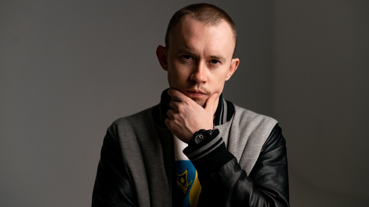 Небо запам'ятає наші імена: Freel випустив сингл "На Відміну Від"