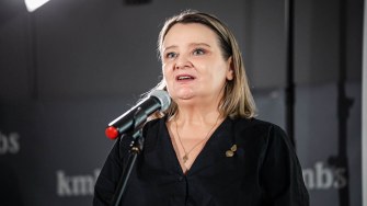 "Це для мене не нагорода, а почесний, важливий борг". Лауреатка премії ім. Василя Стуса Олена Стяжкіна